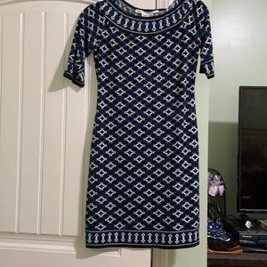 Short sleeve geometric pattern dress